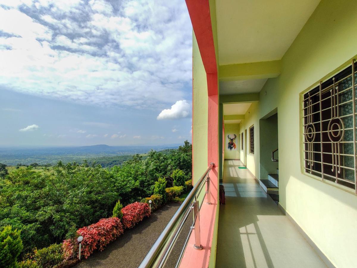 Anand Valley Hotel Panhāla Extérieur photo
