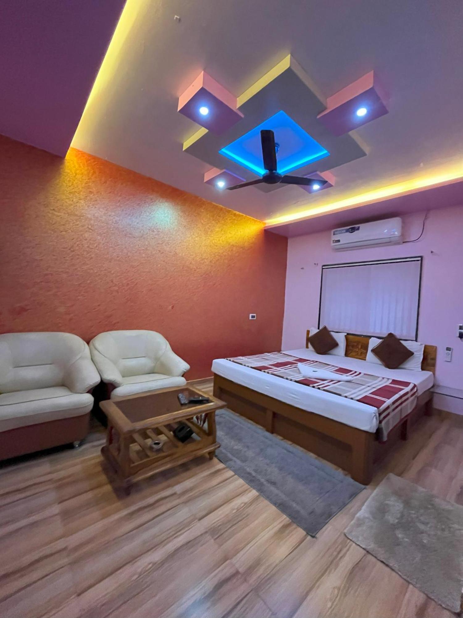 Anand Valley Hotel Panhāla Extérieur photo
