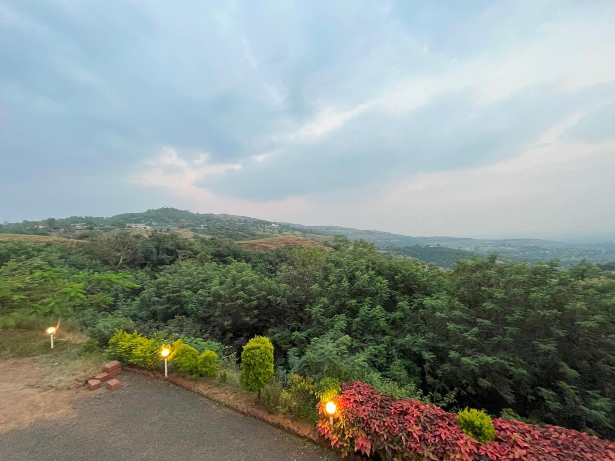 Anand Valley Hotel Panhāla Extérieur photo